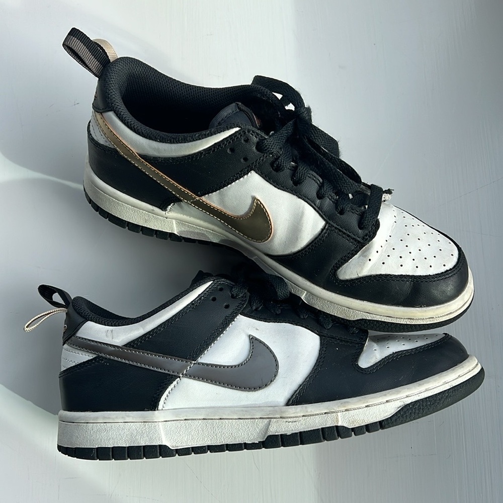 Nike Dunk Low Big Kids - size 6.5 - unisex shoe black/gold and silver